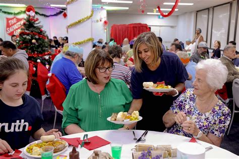 Salvation Army holds its Christmas meal program